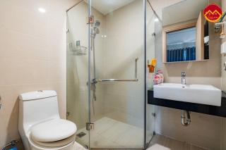 Apartment 2Br near Tan Son Nhat airport - Luxury - 2