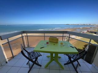 Superbe T2 face mer à St Gilles avec Wifi, parking privé et accès direct à la plage - FR-1-324-233 - Saint Gilles Croix de vie - 0