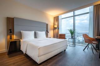 Radisson Blu Hotel Frankfurt - Frankfurt am Main - 2
