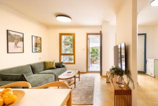 Andromeda's Charm Old-Jaffa Haven with Shelter by Sea N' Rent - Tel Aviv - 2