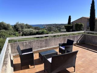 Appartement avec terrasse ensoleillée pour 6 personnes à Sainte-Maxime - FR-1-768-77 - Sainte-Maxime - 1