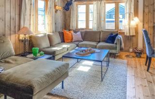 4 Bedroom Gorgeous Home In Bjorli - Bjorli - 9