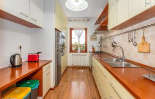 3 Bedroom Awesome Home In Mundanije - Mundanije - 6