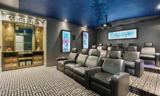 Luxurious 9 Bdrm Estate with Golf Simulator and Entertainment Loft at Reunion - Kissimmee - 5