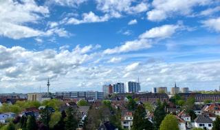 City Ferienwohnung SKYLINE - mit großem Balkon & XXL- Sofa für bis zu 4 Personen - Bremerhaven - 7