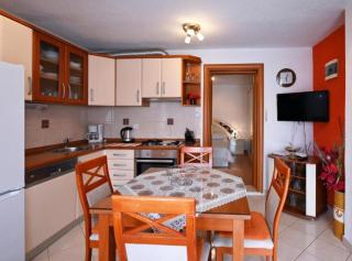 Apartments Mihovilovic - 50 m from beach - 4
