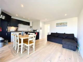 107 Brambles Chine, Holiday Coastal Chalet - Freshwater - 9