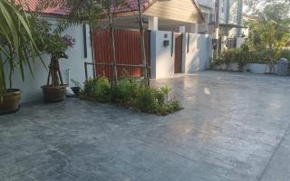 Experience perfect swimming pool water at Royal Park Village - Walk to the Beach - 6 people - max 3 males - Jomtien Beach - 7