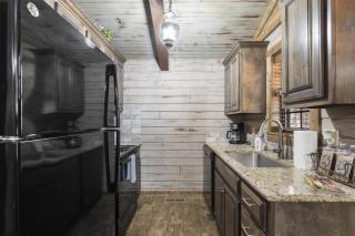 Lake Front Cabin on Indian Point - Branson - 6