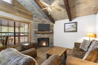 Lake Front Cabin on Indian Point - Branson - 9
