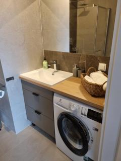 Apartament TOPOLOWA - Winda -Parking w HALI GARAŻOWEJ - Elblag - 2