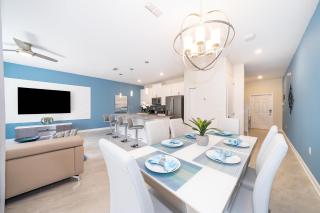 4816LN TOWNHOUSE 4 BEDROOMS 3 BATHROOMS PRIVATE POOL - Kissimmee - 0