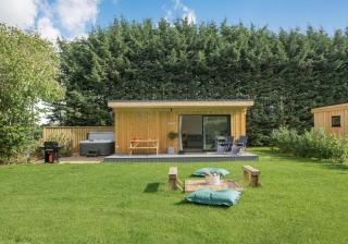 Luxury Silver Birch Lodge: Hot Tub/BBQ/Fire Pit - Toppesfield - 6