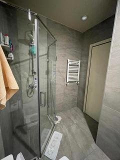 Cozy Appartment Near the Sea - Batoemi - 3