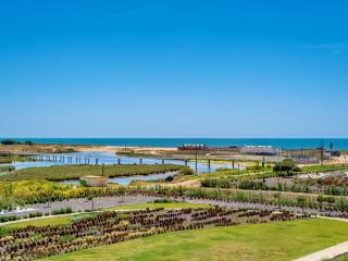 Bayline - Beachfront Bliss & Spa by Bedzy - Armação de Pêra - 9