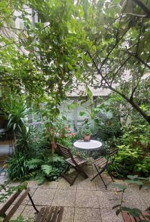 Une chambre à Paris 20eme avec un petit jardin - París - 2