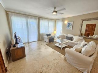 Playa Turquesa 3BR • BBQ • Oceanfront Stay - 8