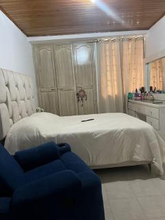 APARTAMENTO CLIMATIZADO 12 PERSONAS - 3 HABITACIONES EXCELENTE UBICACION- MINIMO 3 NOCHES - 9