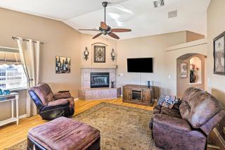 Poolside Bliss Pet-Friendly Lake Havasu City Gem - 4