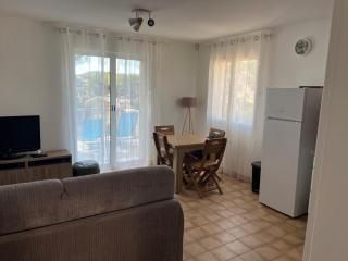 La Casa Calanquaise - Mer à 250m accessible à pied - T2 Spacieux indépendant - Terrasse Ombragée - Ensuès-la-Redonne - 3