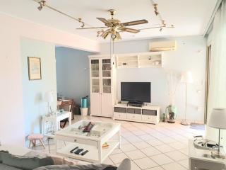 Kavouri Seaside 85sqm Apartment 5' from the beach - 8