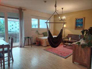 Schöne helle Wohnung mit Whirlpoolbadewanne - Graz - 0
