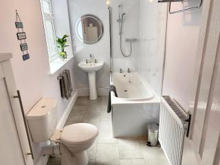 Tideway Apartment with Private Parking Space - 3