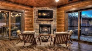 Painted Sunset Lodge - Mineral Bluff - 3