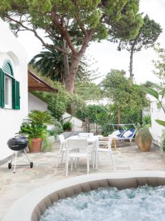 Villa Michela, 2BR, 2BT, amazing patio, jacuzzi, newly renovated - Capri - 7