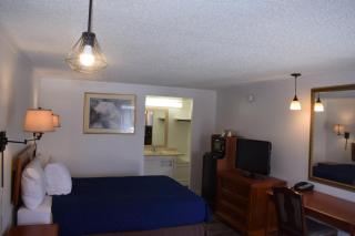 Knights Inn Farmington Hills - Farmington Hills - 5