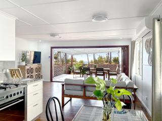 Vila Paus Satu - Ocean Views Hervey Bay - 9
