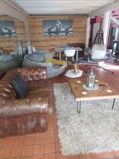 Gallery Guesthouse (La Sky Villa) - 8