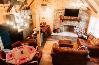 Luxury Mountain Getaway - 3