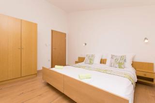 Apartments and Room Central Position - Novalja - 1