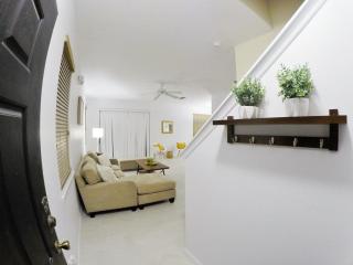 Grand Luxury 4BD Pool Home@ Disney & Universal - 3