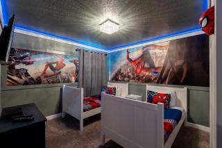 Thematic Home with Private Pool Spa Game Room - Davenport - 9