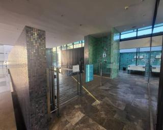 Luxury apt! Guest friendly! Great location! Jacuzzi, Gym, Security! - Medellín - 7