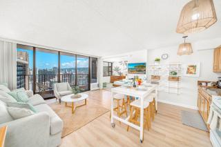 Lovely 1BR Ocean View Condo, Near Beach + Parking! - 5