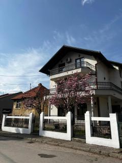 Hostel Tuzla - Tuzla - 0