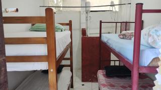 Suíte 2 beliches, cozinha e quintal compartilhados - São Sebastião - 3