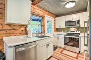 Secluded Table Rock LakeandBranson Cabin with Hot Tub! - Kimberling City - 1