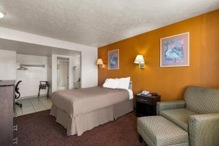 Americas Best Value Inn - Lincoln - Lincoln - 1