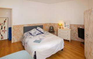 Stunning Home In Eygalières With Wifi - Eygalières - 6