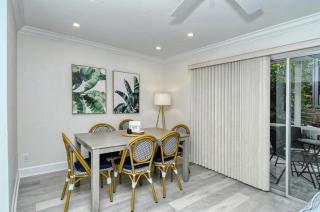 1207 PD Garden Oasis Townhome Getaway - 8