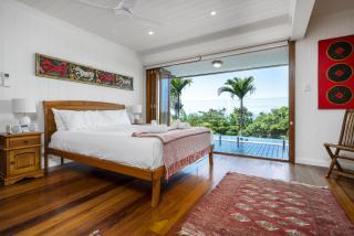 Stu’s Lookout - 4 Bedroom Use - Stunning Views - Mission Beach - 4
