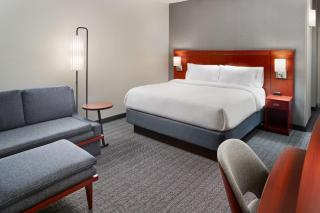 Courtyard by Marriott Charlottesville - Charlottesville - 1