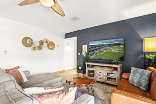 El Sueno Retreat - Pool and Spa Oasis - 1