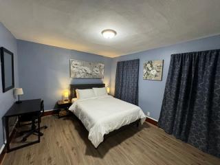 Comfy Getaway, 5 Bed, Sleeps 9, walk to falls! - 2