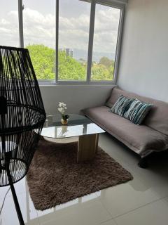 Metcalfe Luxury One Bedroom Suite - Kingston - 0