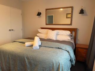 Airport apartments - Whanganui - 9
